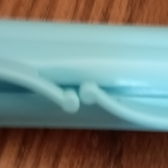 Tupperware Feeding Spoon In Case - Picture 4 of 4